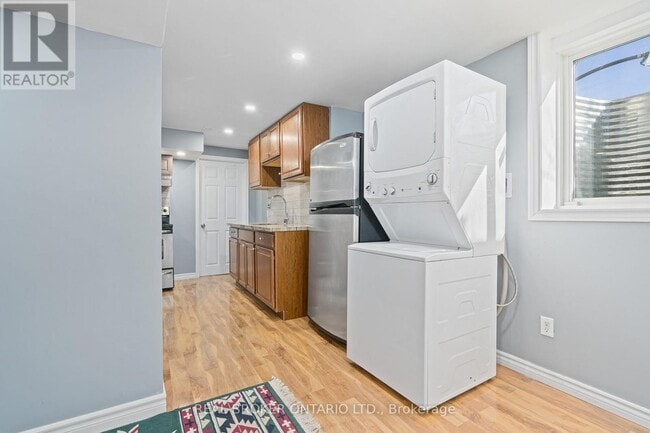 Building Photo - 210 Miller Dr