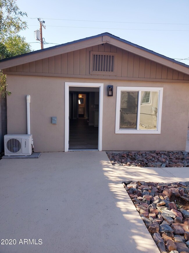 Building Photo - 2534 N 9th St