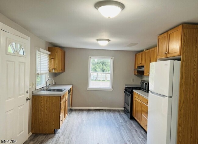 Foto del edificio - 36 Mundy Ave