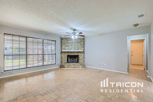 Foto del edificio - 1353 Boyd St