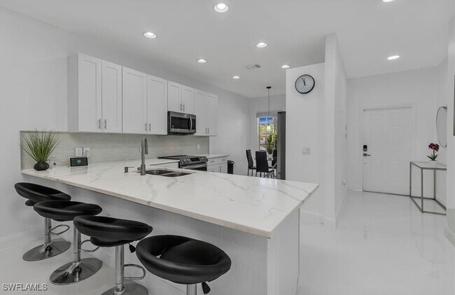 Foto del edificio - 14186 Fall Creek Ct