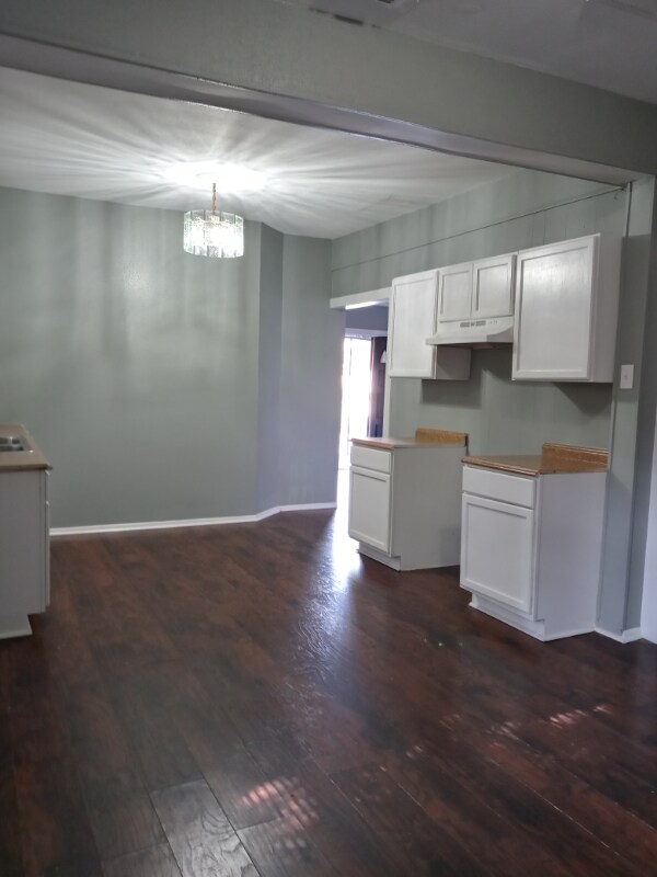 Building Photo - 224 Holland Ave