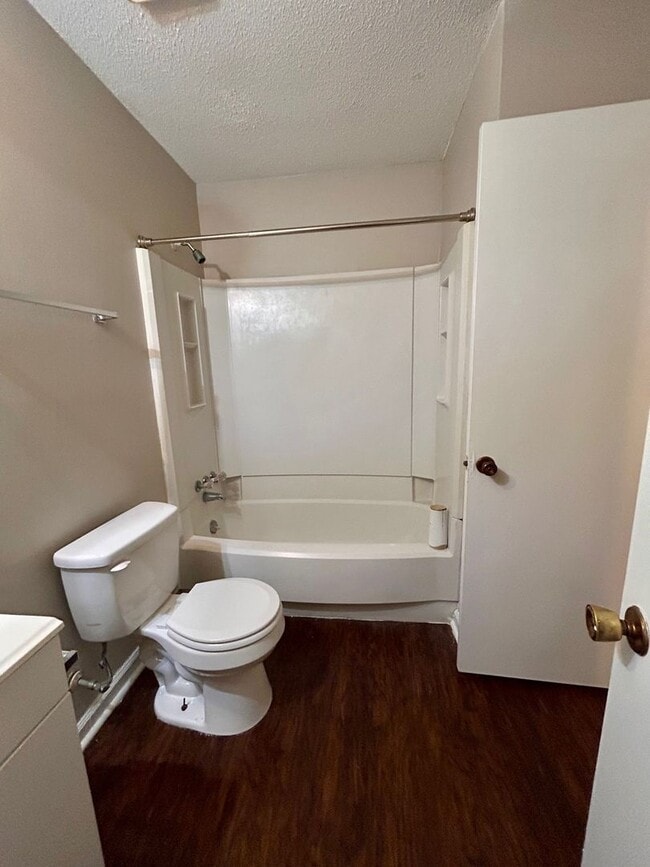 Building Photo - 184 Dorchester Manor Blvd