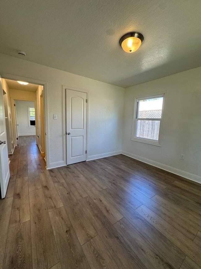 Foto del edificio - 3417 Brooks Ave