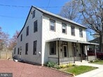 Primary Photo - 19 E Millbrooke Ave