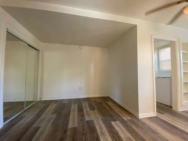Building Photo - $1,695 - Charming Studio Apt located in th...