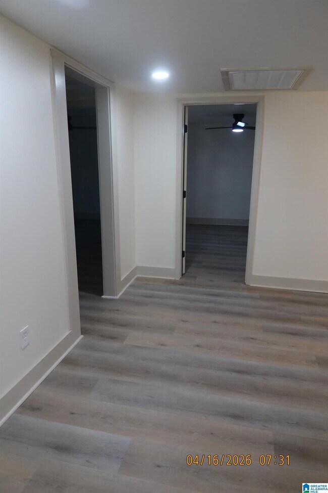 Foto del edificio - 320 Samford St