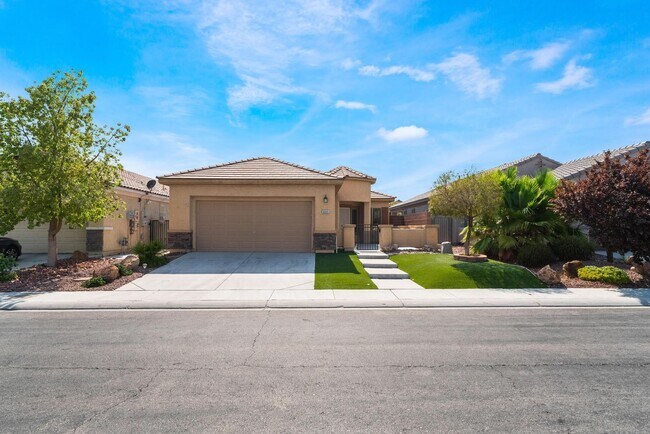 Building Photo - 1-story home in the highly sought-after Al...