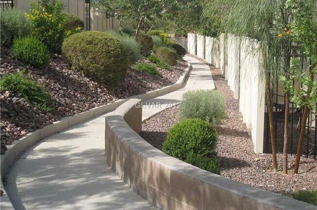 Foto del edificio - 1088 Moonlit Oasis Ln