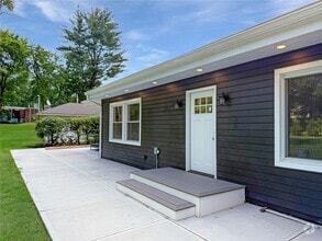 Building Photo - 1135 NY-9D