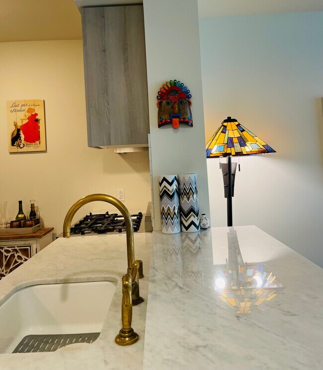 Kitchen open area - 401 Harrison St
