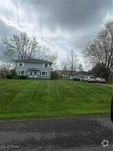 Building Photo - 3208 Pleasant Dr