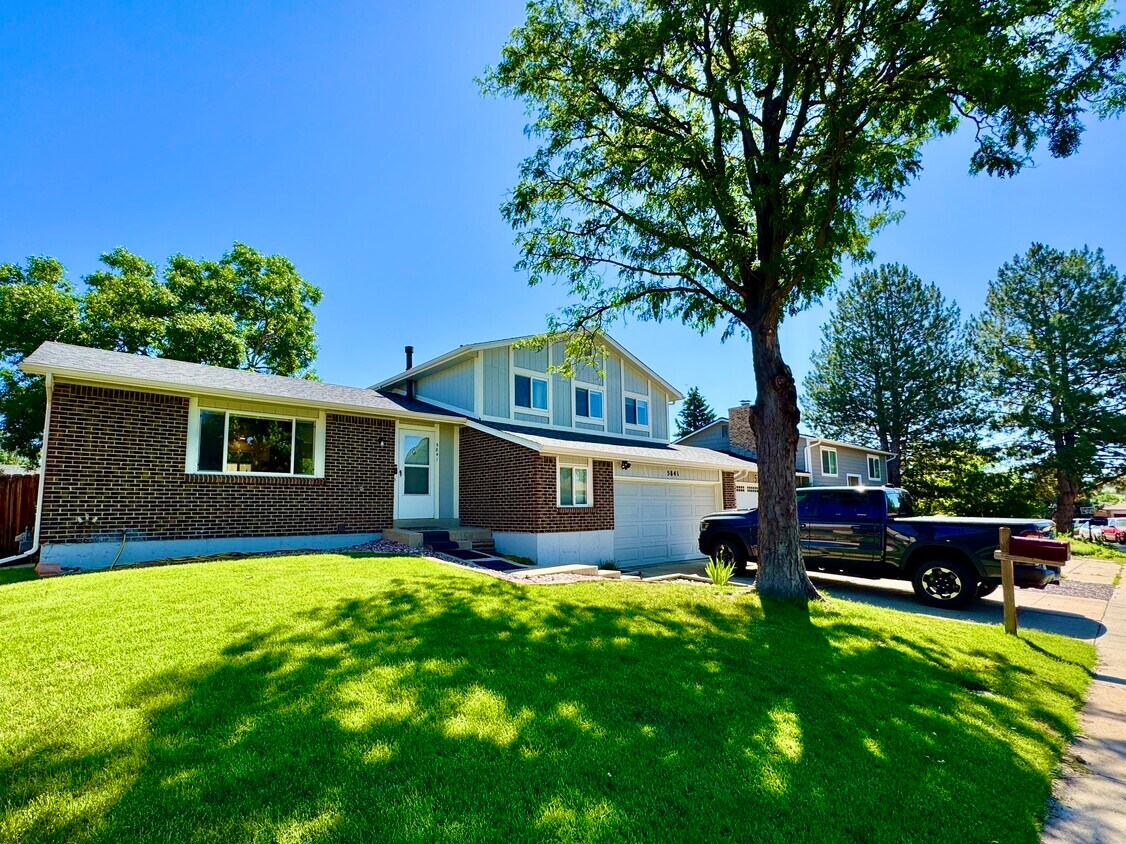 Foto principal - 5841 W 108th Ave