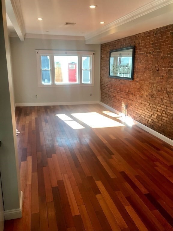 Building Photo - 4 Colebrook St