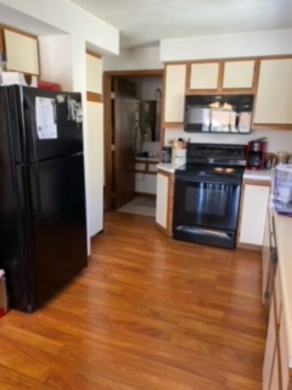 Foto del edificio - 2832 W Glenpark Dr