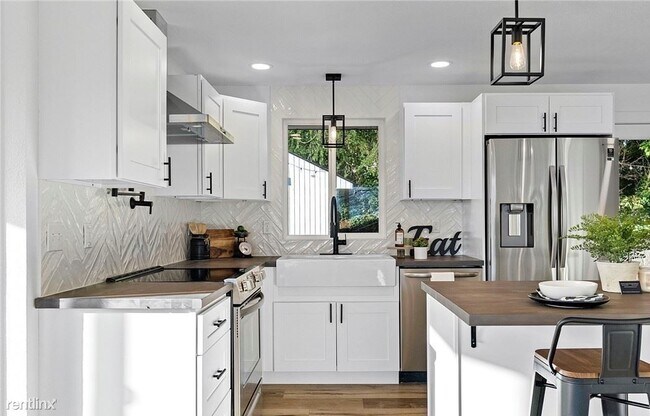 Foto del edificio - 9509 Silverdale Loop Rd NW