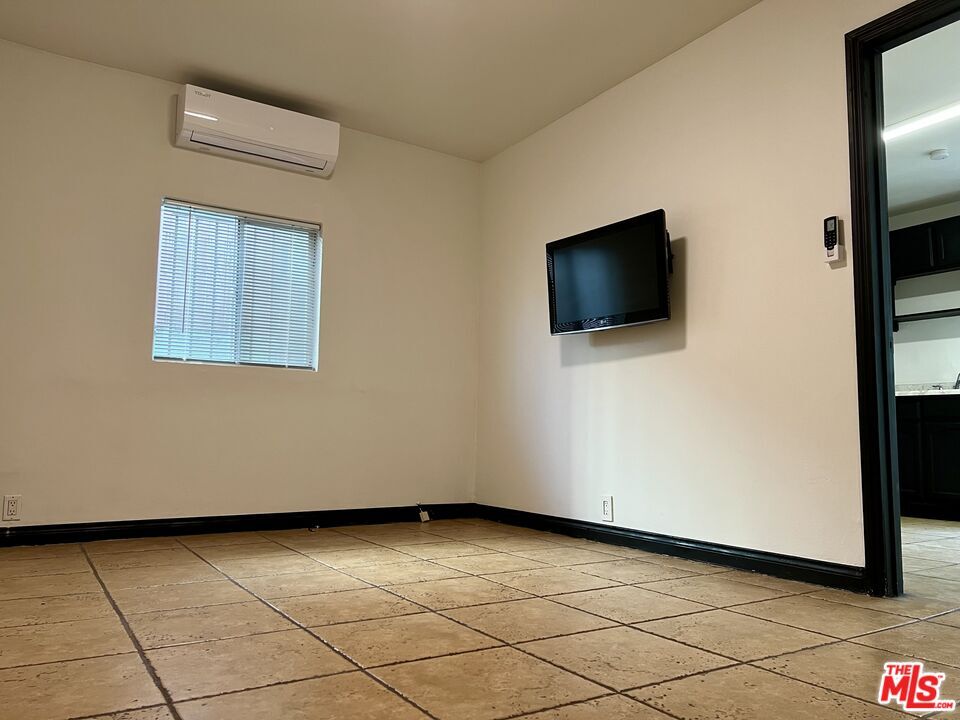 Foto principal - 1702 S Union Ave
