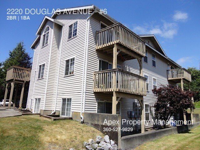 Primary Photo - 2220 Douglas Ave