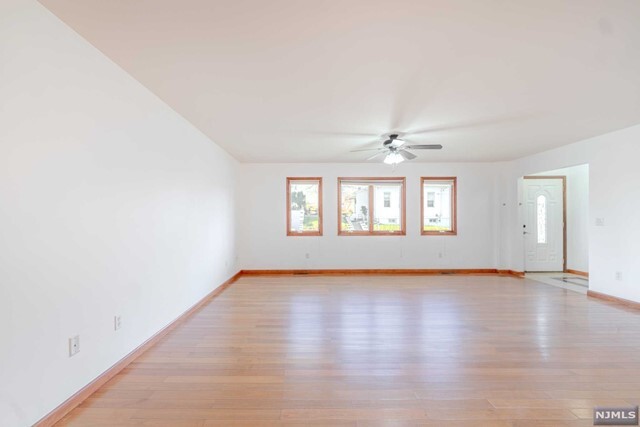 Foto del edificio - 231 E Homestead Ave