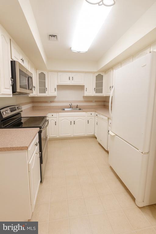 Building Photo - 301 Browning Ln