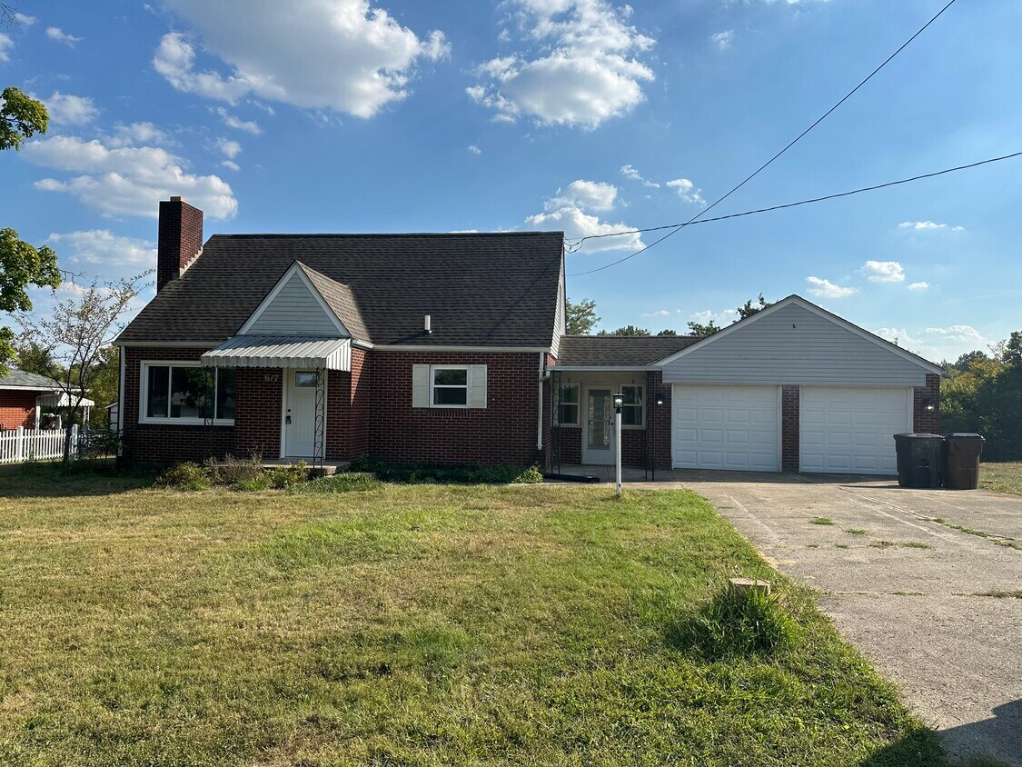 Foto principal - 617 Westridge Dr