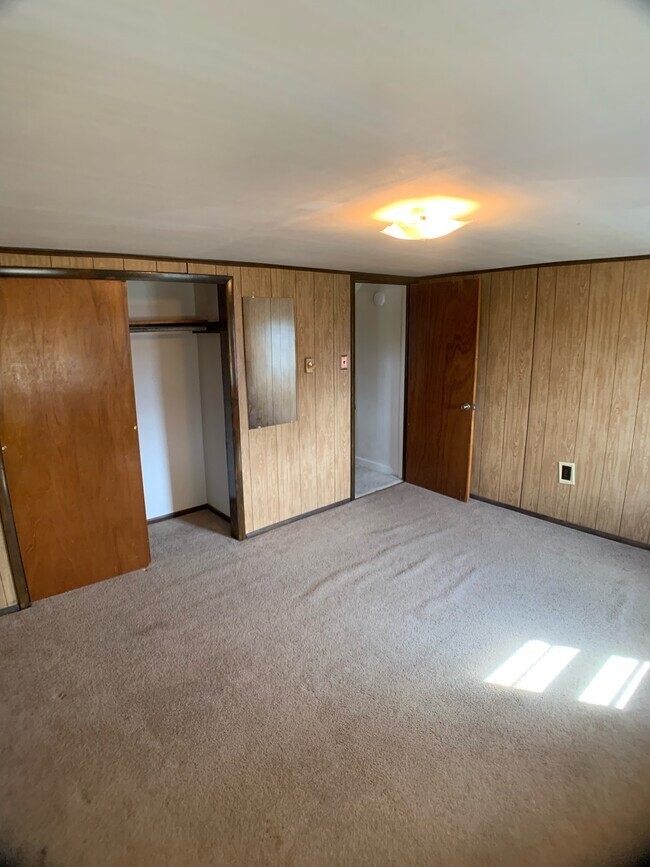 Bedroom 1 - 19 N Logan St