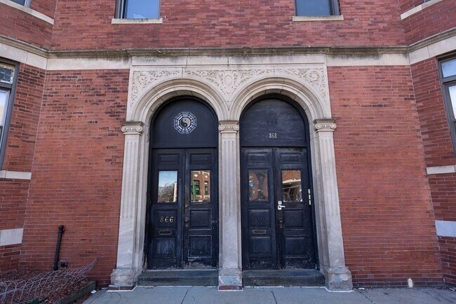 Foto del edificio - 868 Huntington Ave