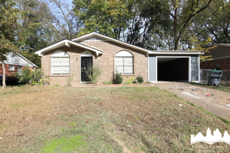 Primary Photo - 3682 Royal Wood Dr