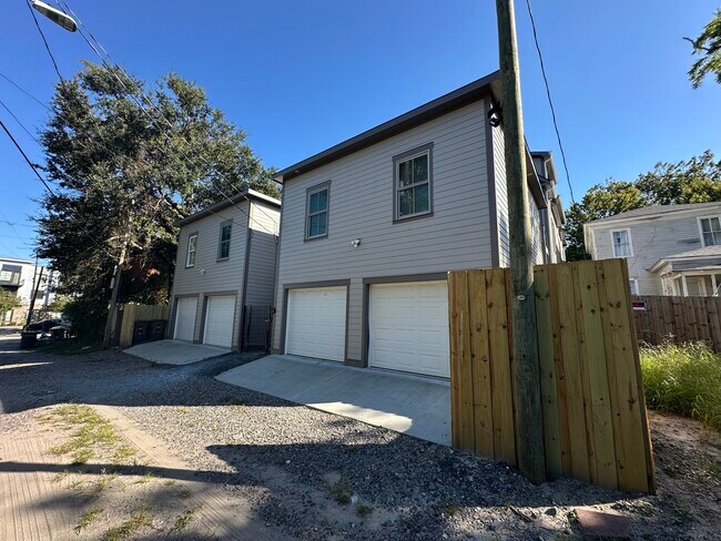 Foto del edificio - 530 E Park Ave