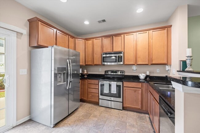 Foto del edificio - 311 Sandy Spring Ln