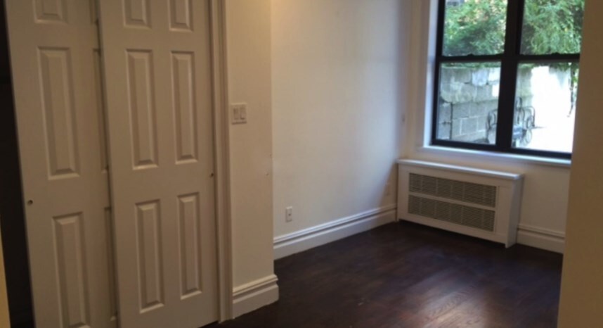 Primary Photo - 102 Greenwich St