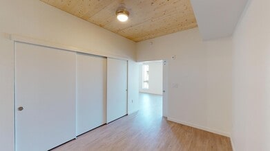 Interior Photo - Cirrus