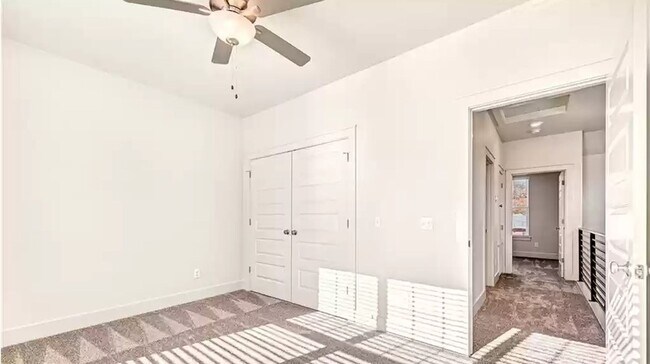 Foto del edificio - New construction in the heart of East Faye...