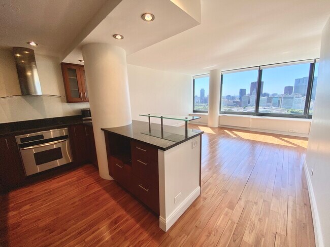 Building Photo - 155 N Harbor Dr