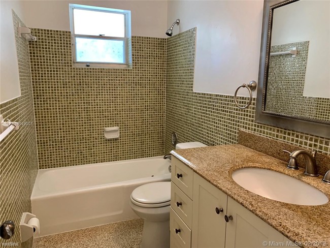 Building Photo - 10820 SW 78th Ave