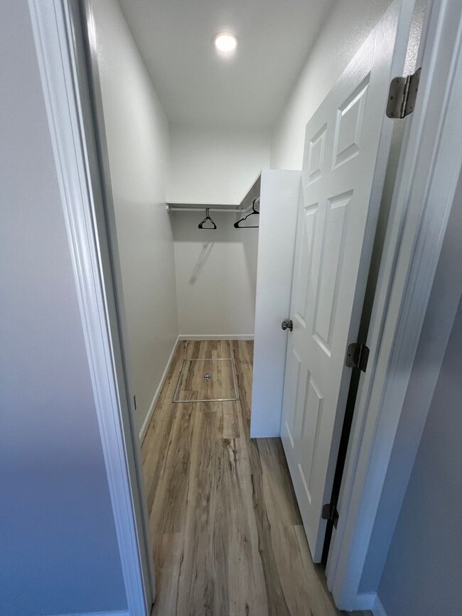 Building Photo - RENT REDUCED-HOME FOR RENT IN SOAP LAKE!