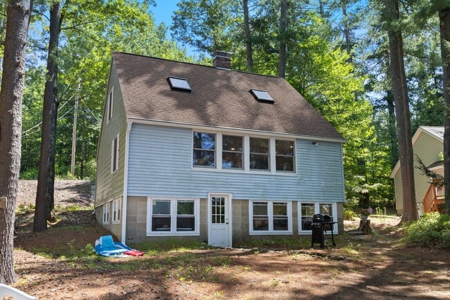 Building Photo - 92 Javica Ln