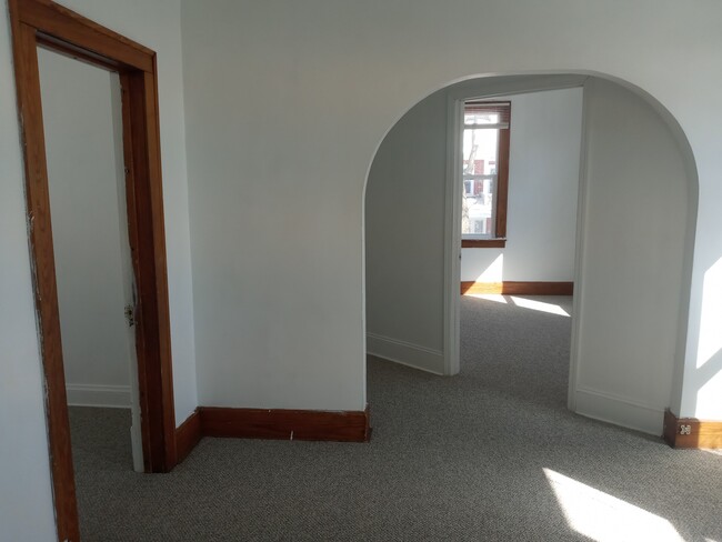 Building Photo - 1210 Erie St