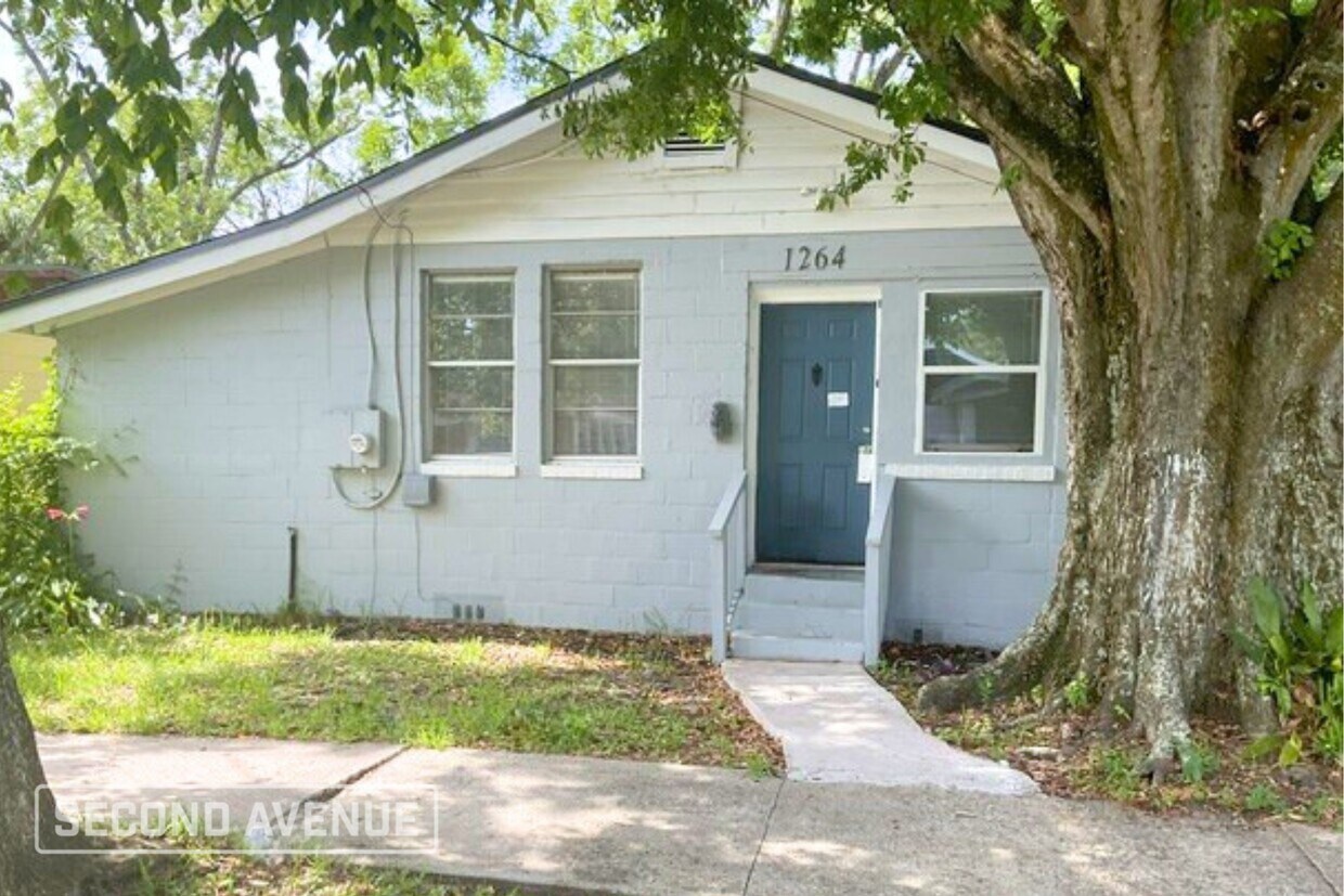 Foto principal - 1264 W 18th St