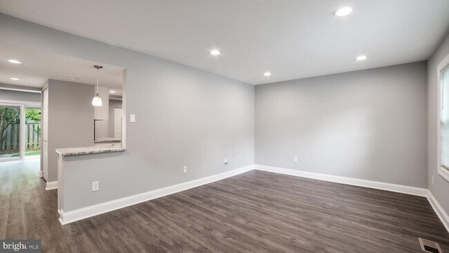Building Photo - 1754 Woodridge Ct