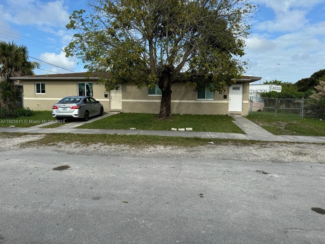 Primary Photo - 20923 SW 117th Ave