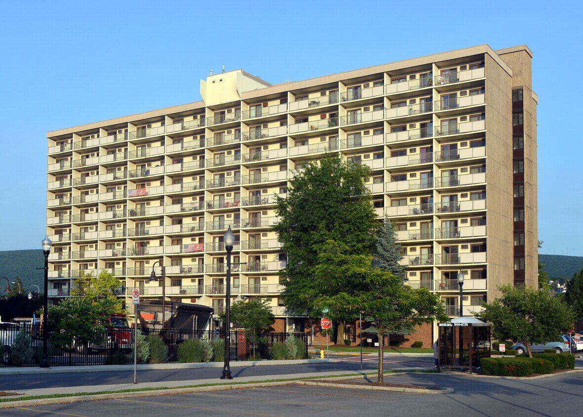 View from the northwest - Green Avenue Tower