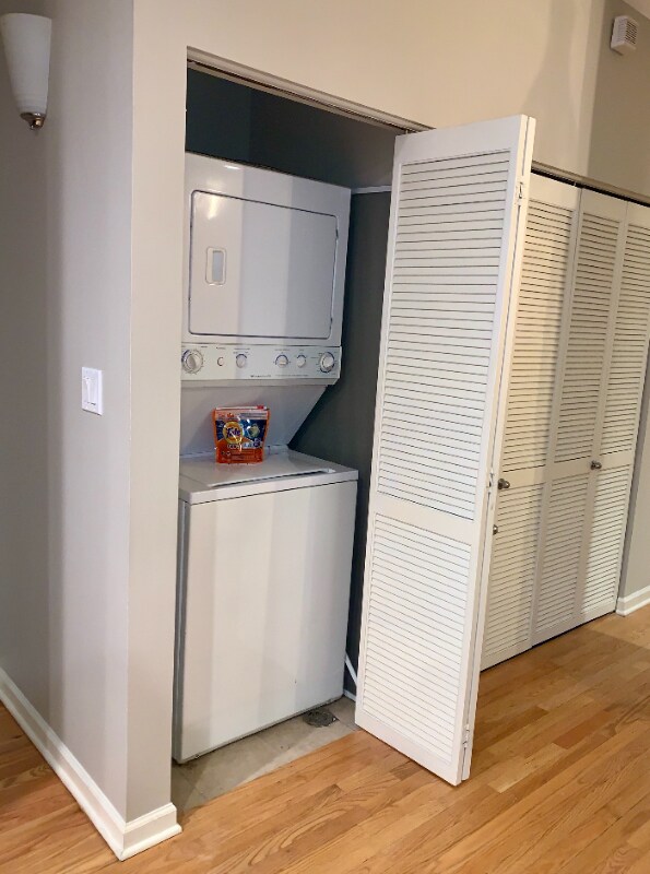 Foto del edificio - 2306 E 71st St