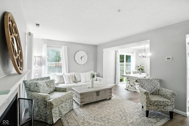 Building Photo - 6495 Titania Dr