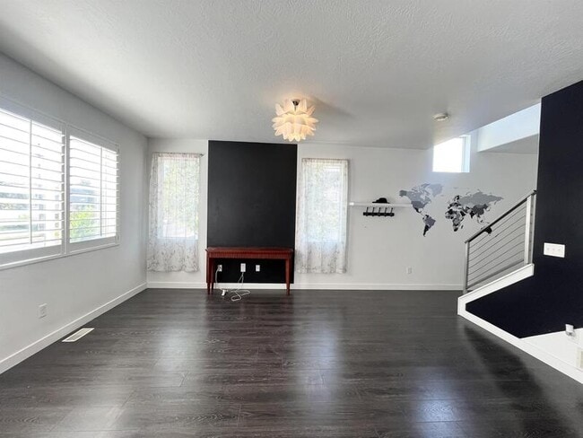 Building Photo - 3546 Terra Sol Dr