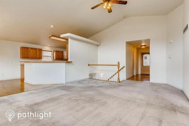 Building Photo - 2155 Bluffside Terrace