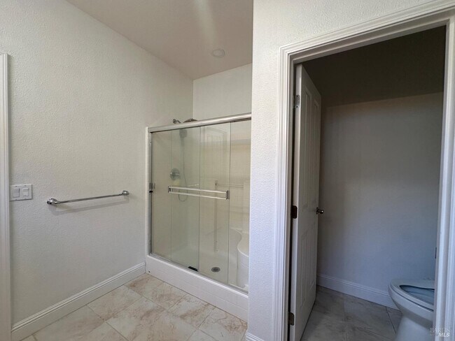 Foto del edificio - 1016 Michelbook Ln
