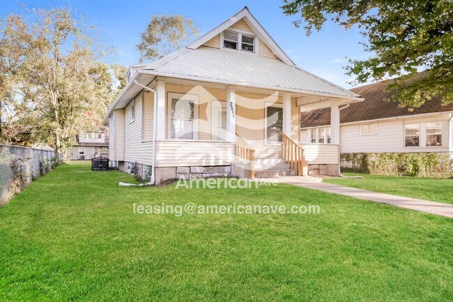 Building Photo - 2518 Jaynes St