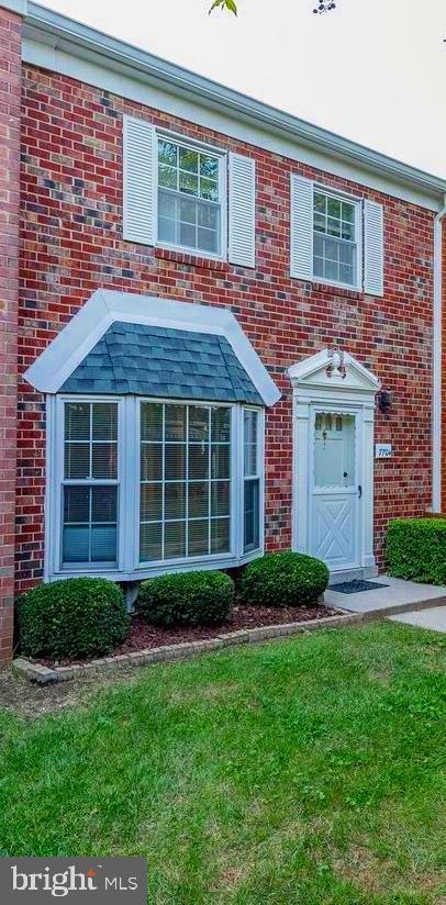 Foto principal - 7704 Lakecrest Dr