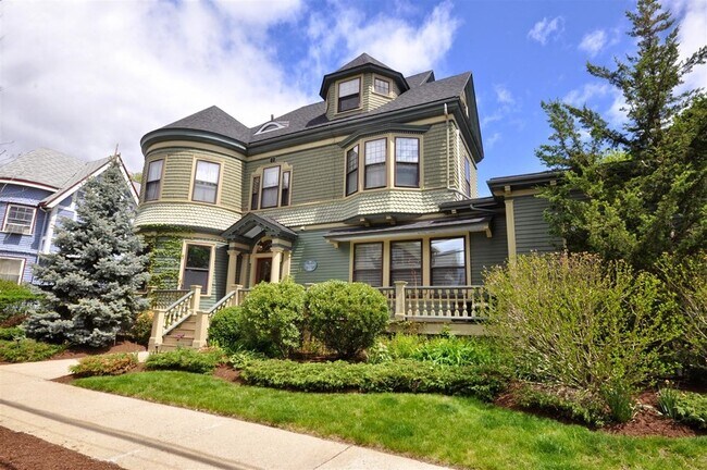 Foto del edificio - 14 Wellington St